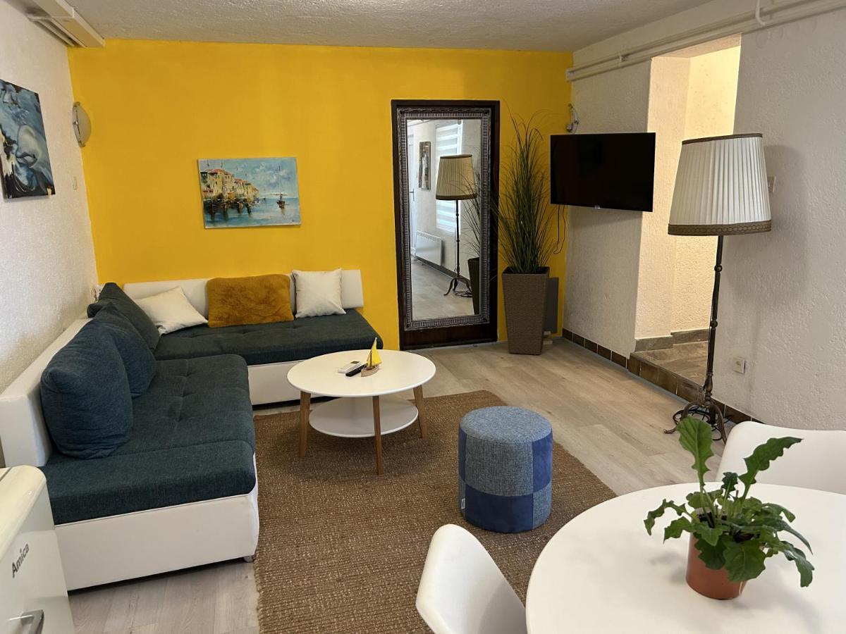 Peaceful Apartment With Patio Rovinj Kültér fotó