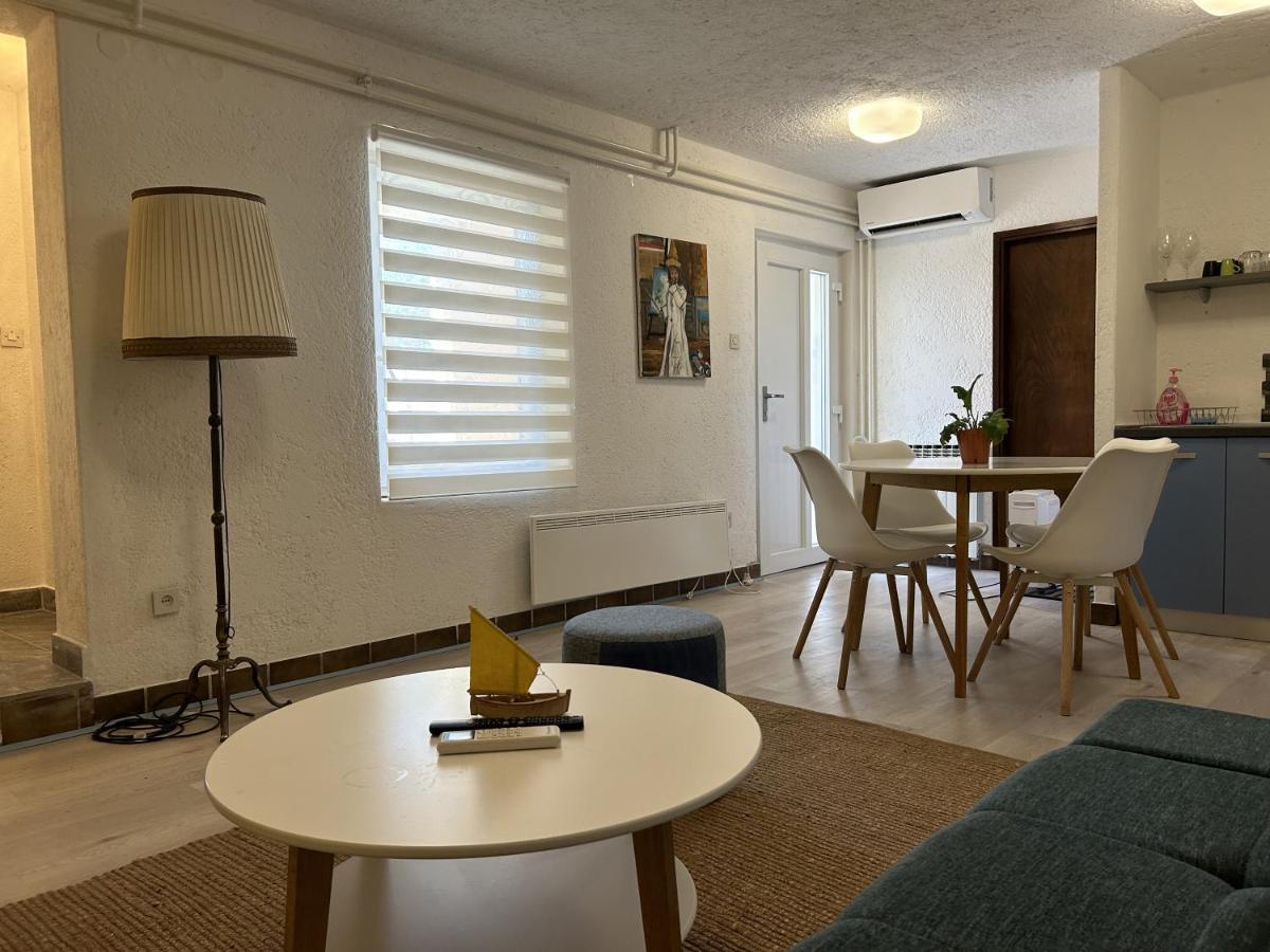 Peaceful Apartment With Patio Rovinj Kültér fotó